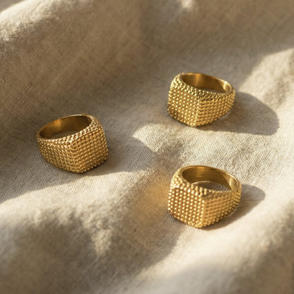 316L Stainless Steel Vintage Square Wide Grain Pattern Ring -  Sensitive Skin Friendly - Detail 5