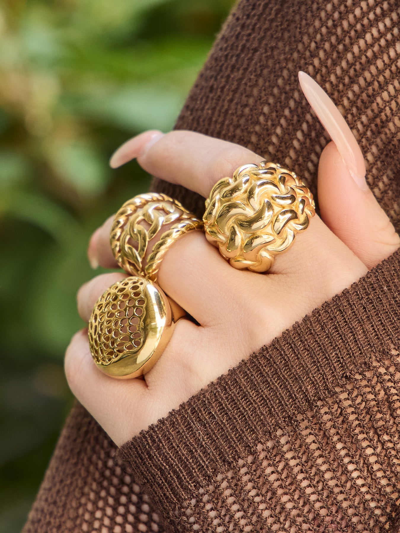 316L Stainless Steel Vintage Woven Hollow 18K Gold Plated Ring -  Sensitive Skin Friendly - Detail 2