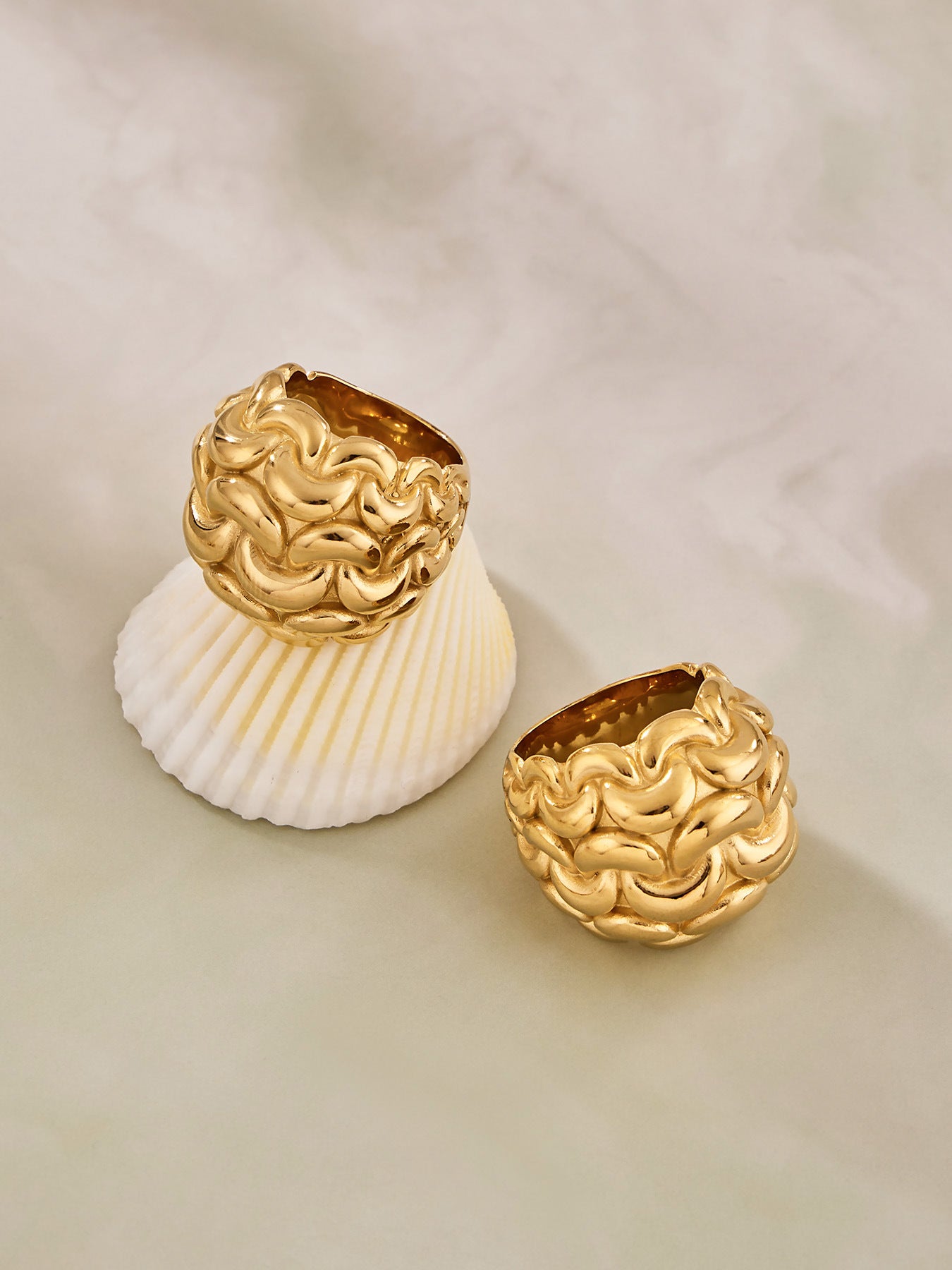 316L Stainless Steel Vintage Woven Hollow 18K Gold Plated Ring -  Sensitive Skin Friendly - Detail 3