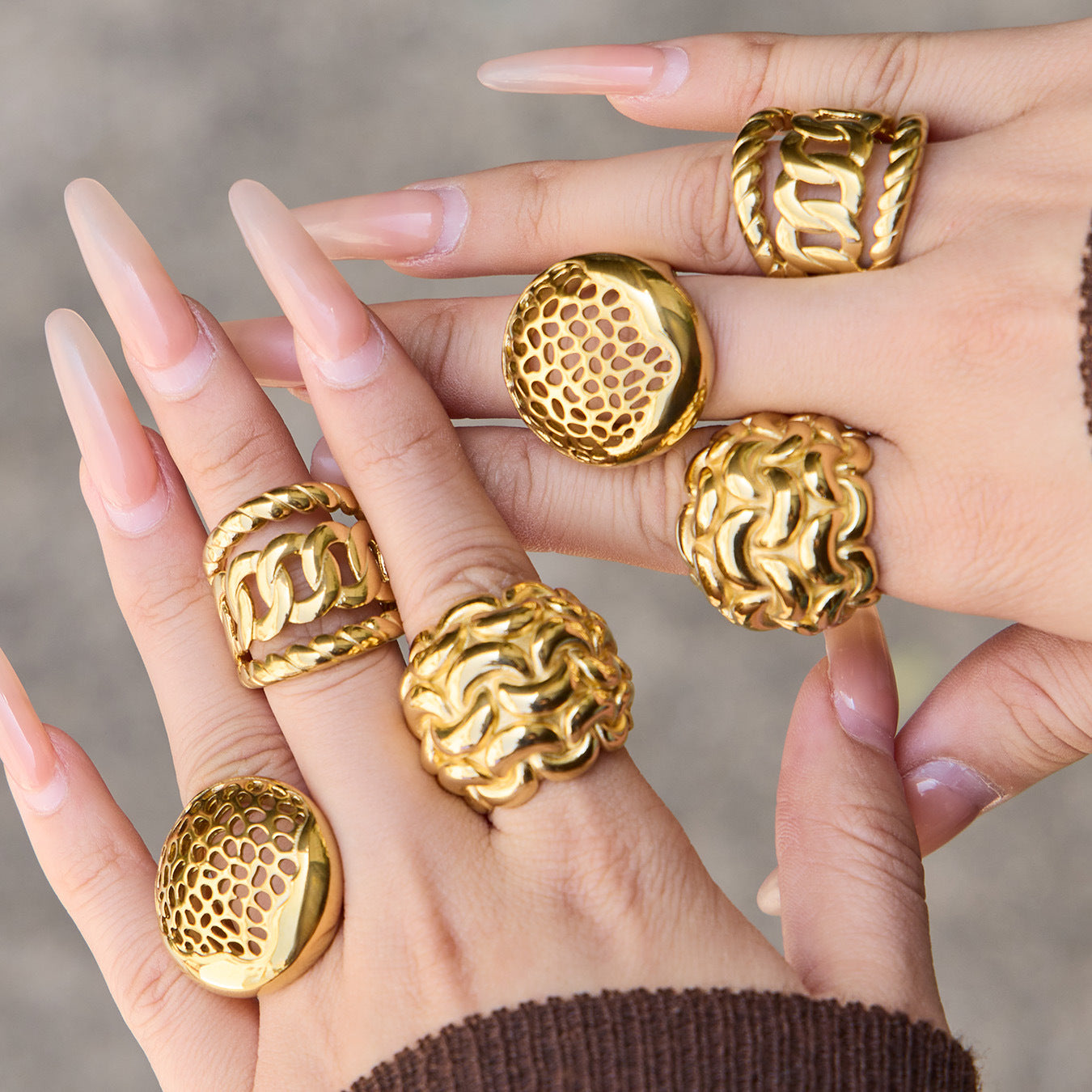 316L Stainless Steel Vintage Woven Hollow 18K Gold Plated Ring -  Sensitive Skin Friendly - Detail 6