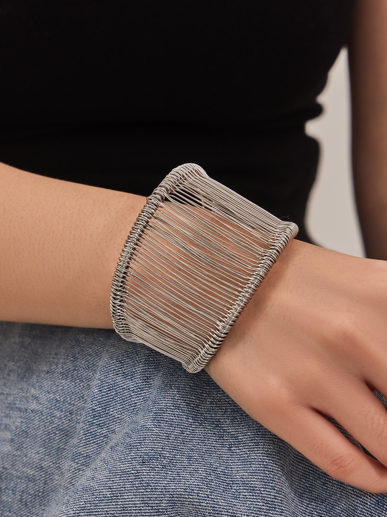 316L Stainless Steel Wide Wire Cuff Bangles 18K Gold PVD Open Bangle Wholesale