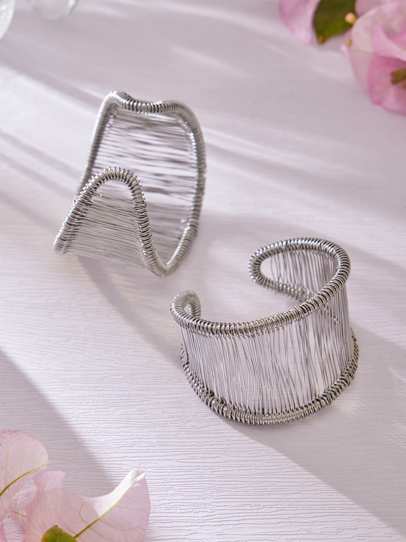 316L Stainless Steel Wide Wire Cuff Bangles 18K Gold PVD Open Bangle Wholesale