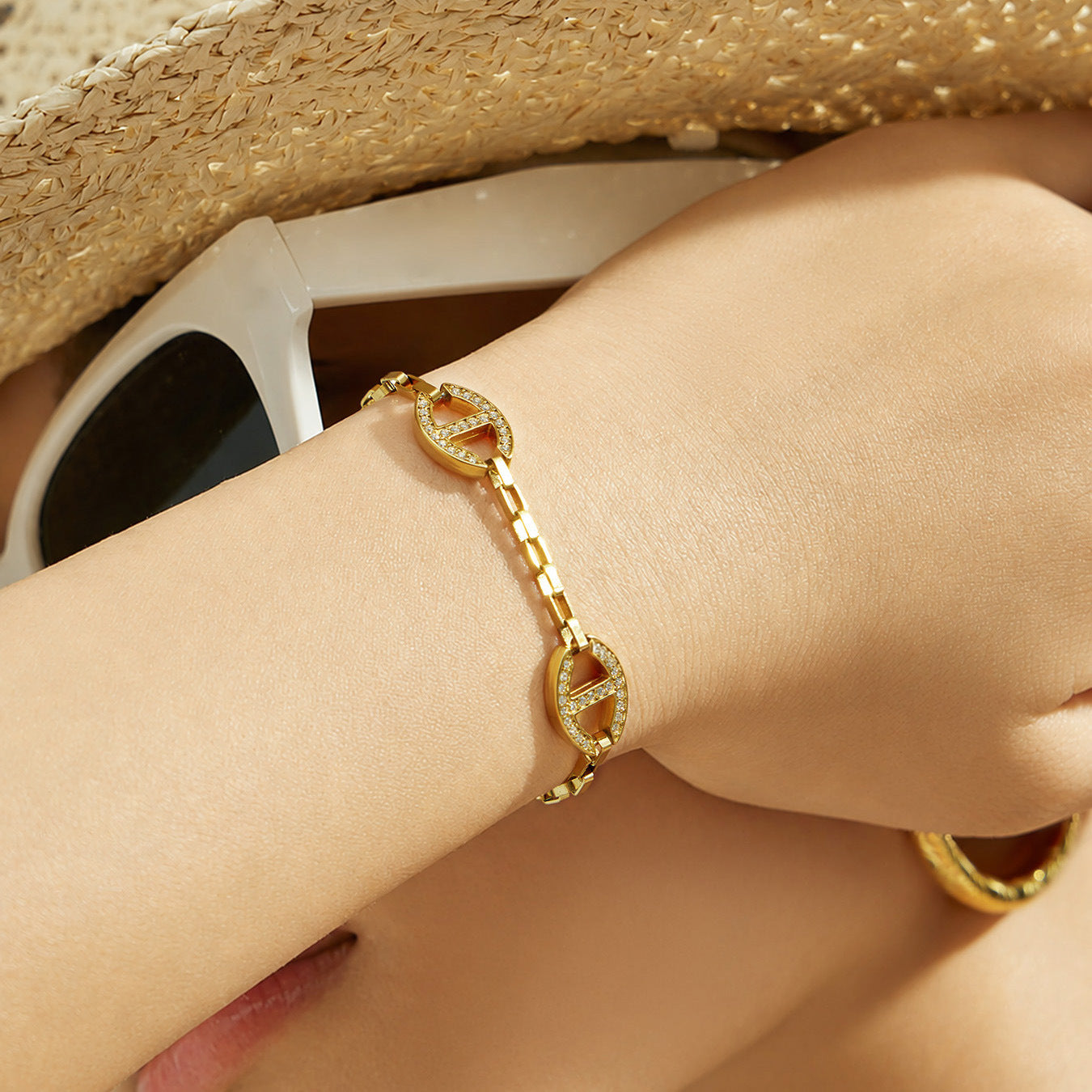 316L Stainless Steel 18K PVD Gold Zircon Bracelet made with 316L stainless steel and 18K PVD gold finish for wholesale jewelry buyers - image 4