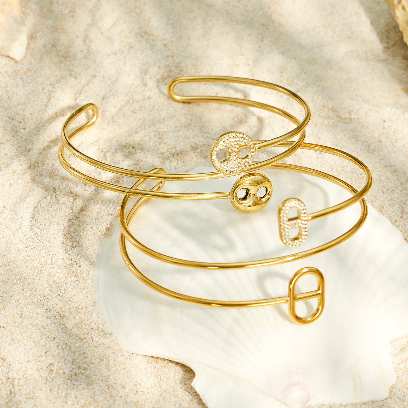 Close-up of 316L Stainless Steel Bracelet with Gold Finish
