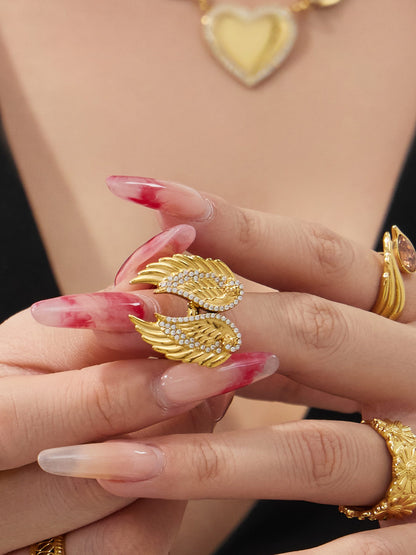 316L stainless steel zircon flower necklace worn as a minimalist layering piece