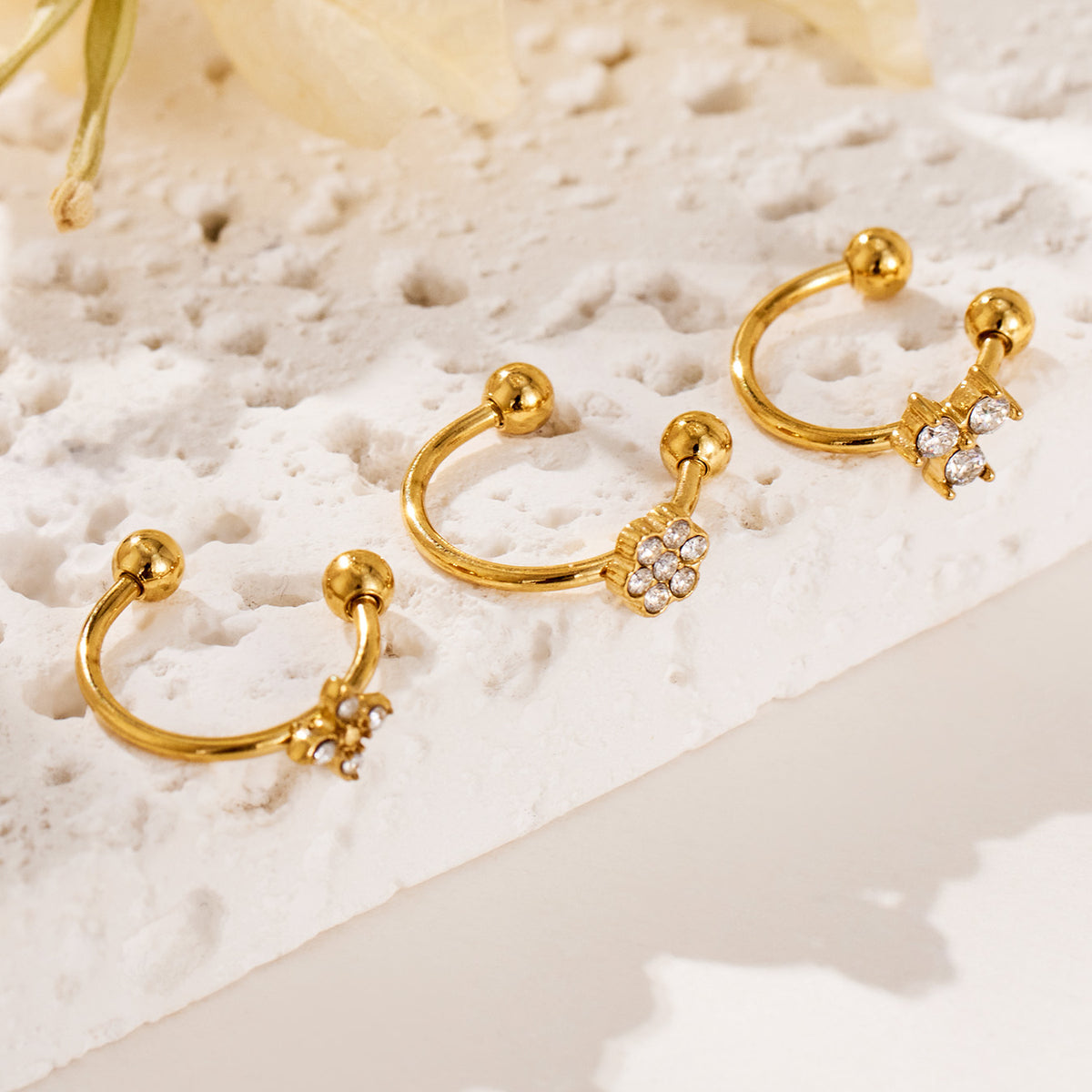Stainless Steel Flower Cluster Ear Cuff — product image 9
