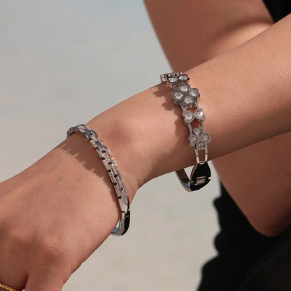 18k gold plated stainless steel 5a zircon clasp bangle, model wearing on wrist