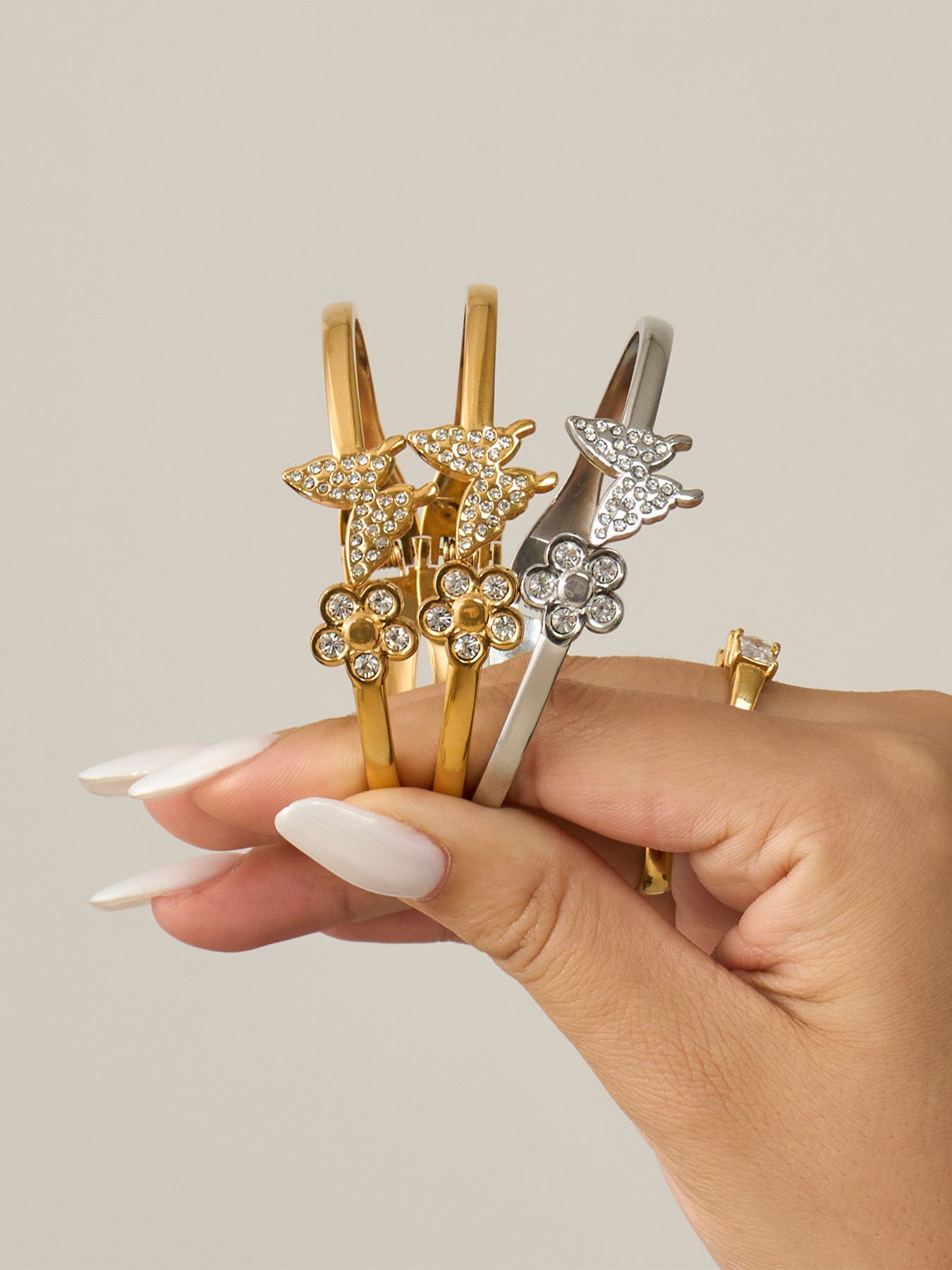 316L Stainless Steel 18K Gold PVD Zircon Flower Butterfly Pave Bangle