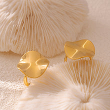 Miduoduo 316L Stainless Steel Sculptural Ring in 18K Gold Plated Finish - Lifestyle View 1