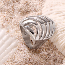 Miduoduo A051 Ring - Lifestyle Wearing View 4