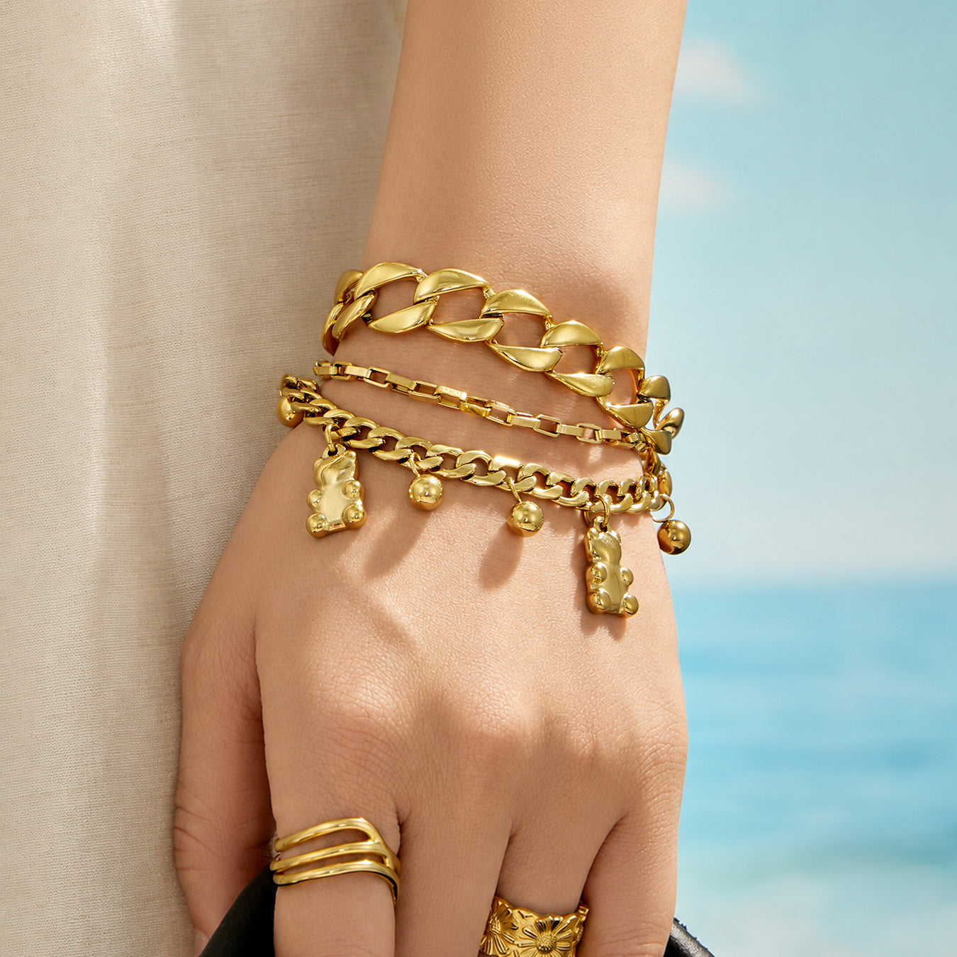 316L Stainless Steel 18K PVD Gold Bear Pendant Chain Bracelet made with 316L stainless steel and 18K PVD gold finish for wholesale jewelry buyers - image 18