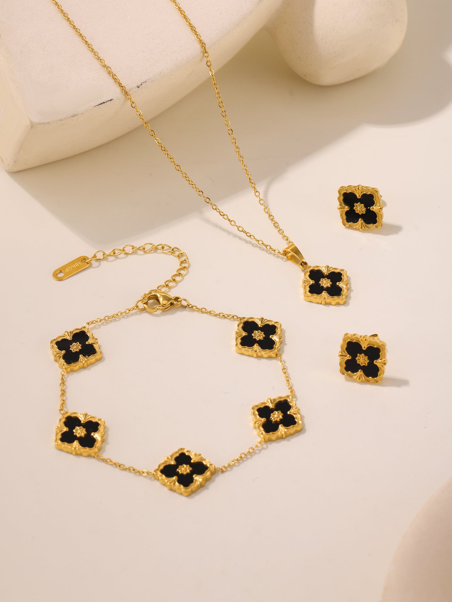 316L Stainless Steel 18K Gold PVD Four-Leaf Clover Flower Jewelry