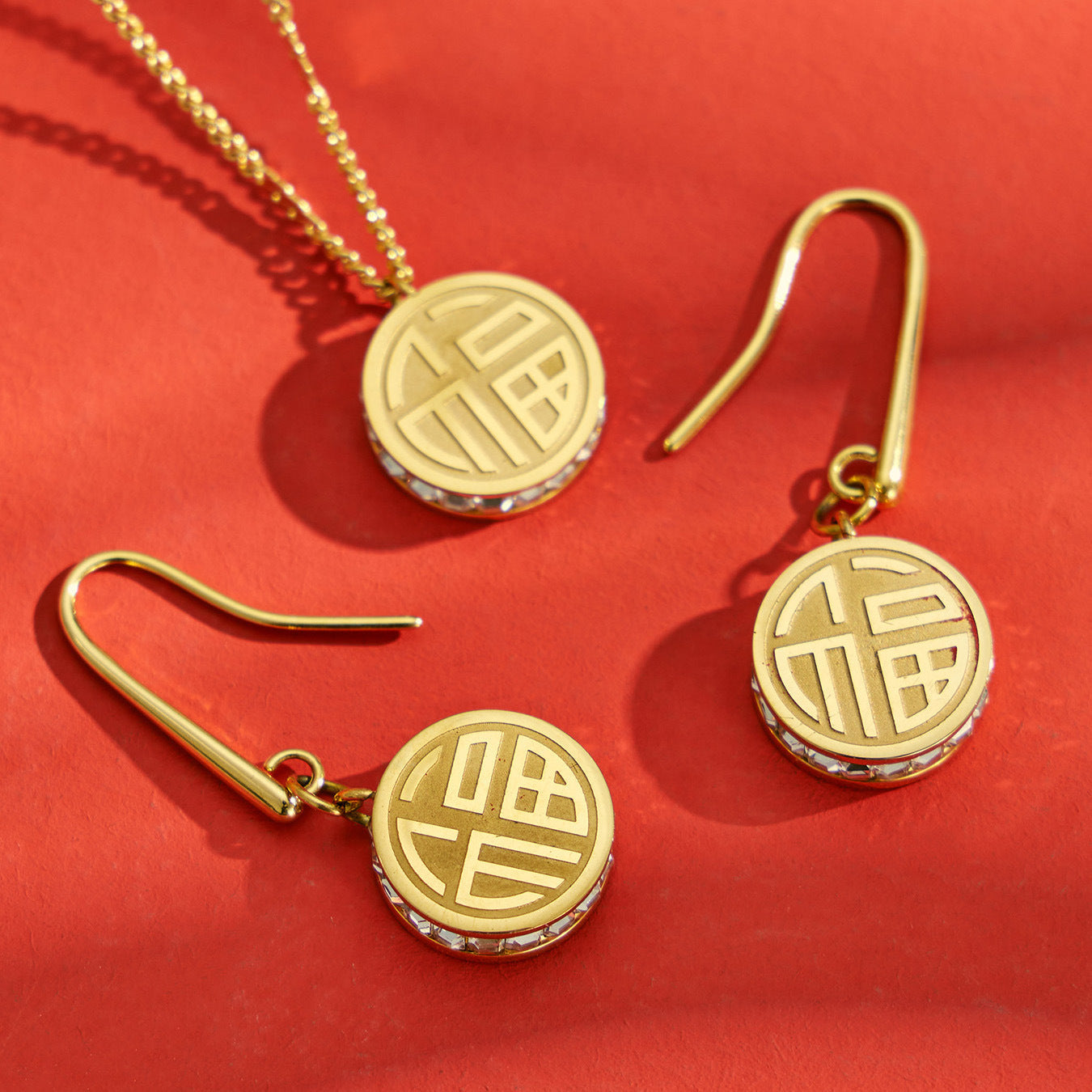 316L Stainless Steel 18K PVD Gold Circular Double-Sided Auspicious Pendant Necklace made with 316L stainless steel and 18K PVD gold finish for wholesale jewelry buyers - image 5