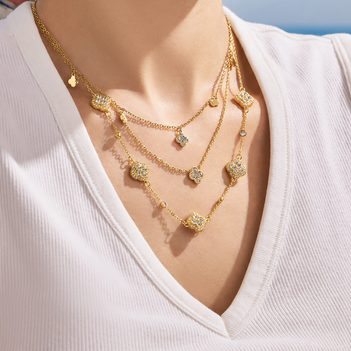 Clover Pendant Necklace in Stainless Steel