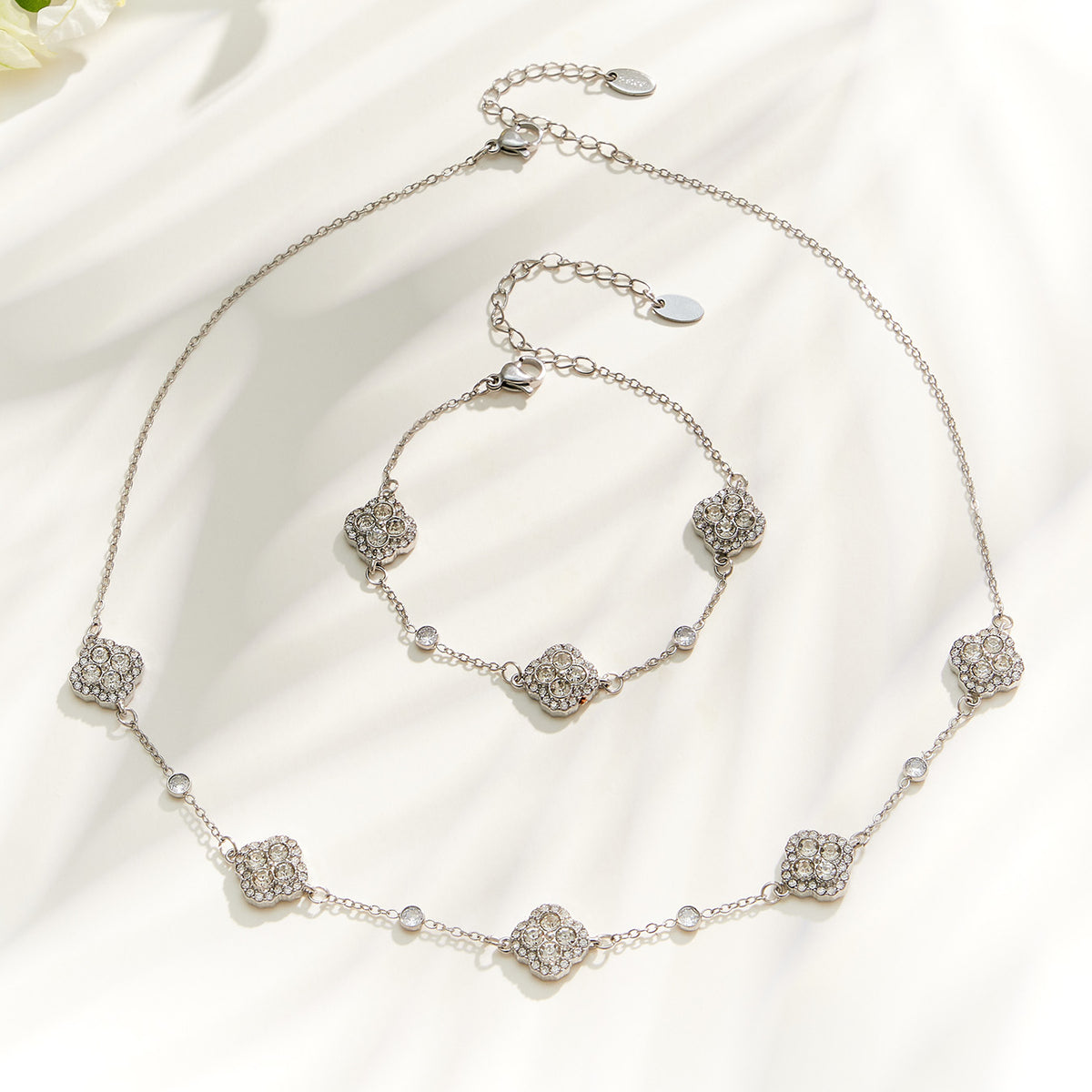 316L Stainless Steel 18K PVD Gold Clover Pendant Necklace made with 316L stainless steel and 18K PVD gold finish for wholesale jewelry buyers - image 13