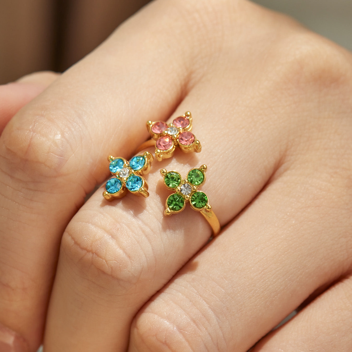 Detailed view of Clover Zircon Ring