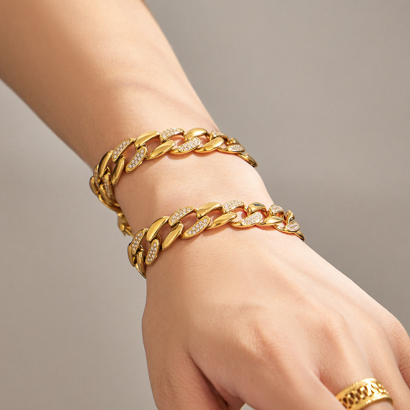 316L Stainless Steel 18K PVD Gold Cuban Chain Bracelet made with 316L stainless steel and 18K PVD gold finish for wholesale jewelry buyers - image 3