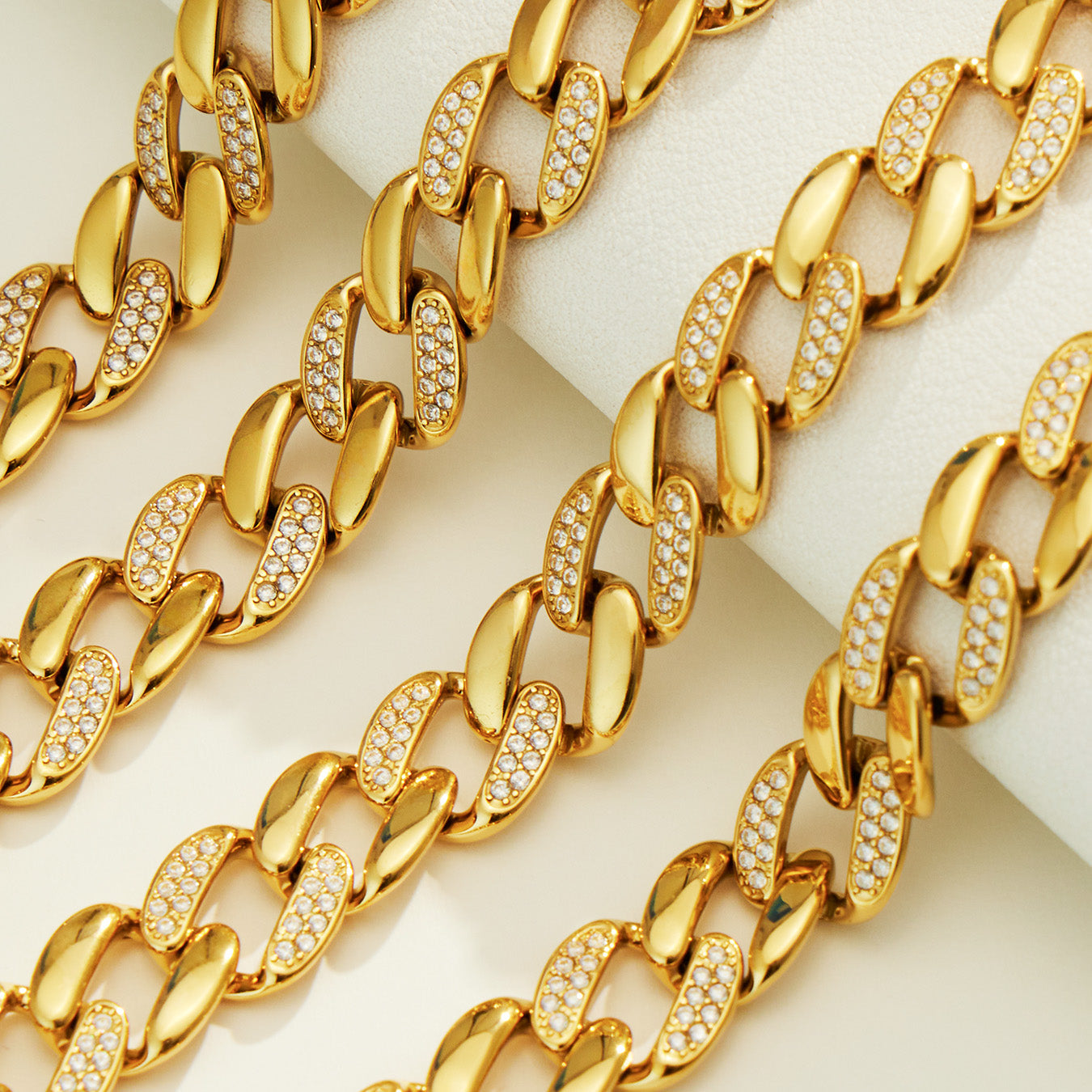 316L Stainless Steel 18K PVD Gold Cuban Chain Bracelet made with 316L stainless steel and 18K PVD gold finish for wholesale jewelry buyers - image 9