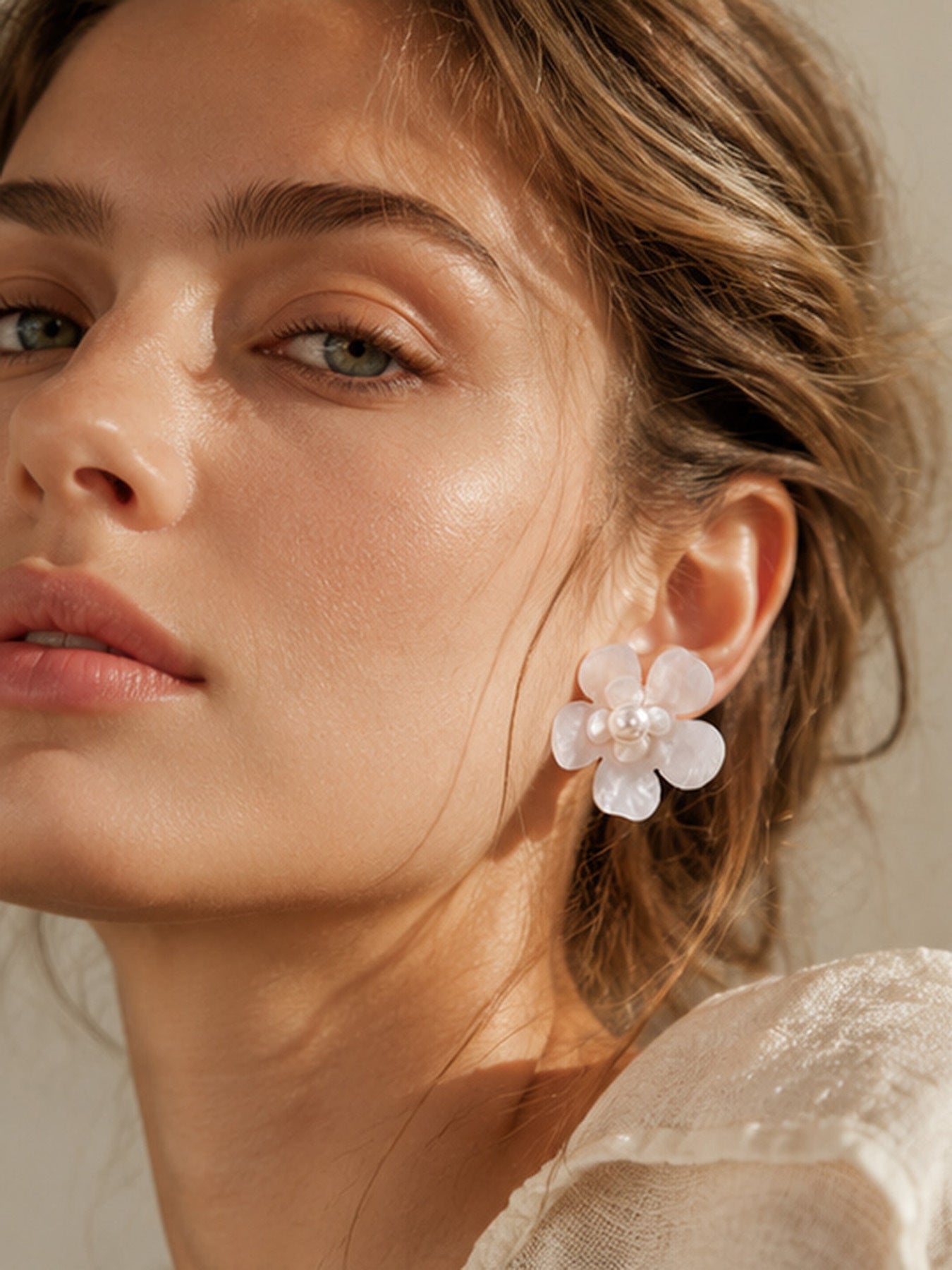 316L Stainless Steel 18K PVD Gold Droplet Pearl Earrings made with 316L stainless steel and 18K PVD gold finish for wholesale jewelry buyers - image 9