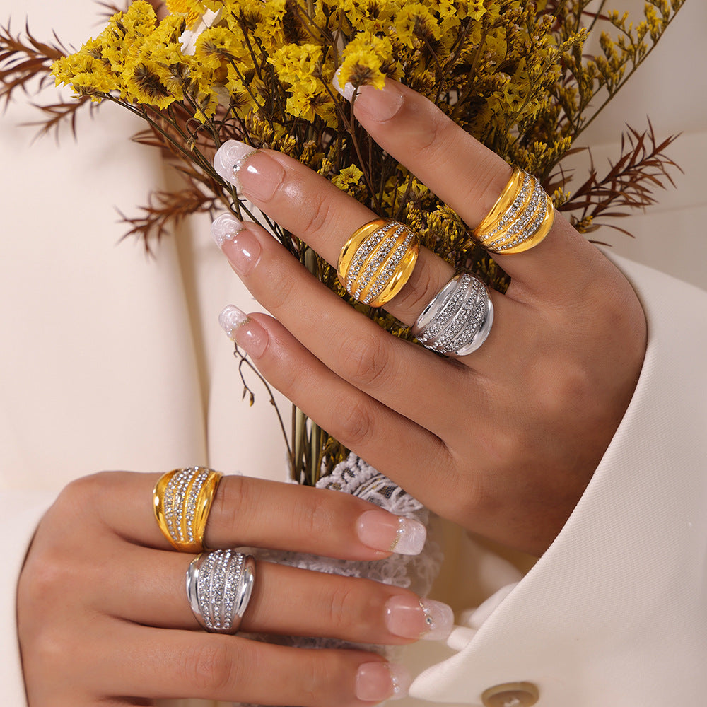 Elegant 316L Stainless Steel Ring in Gold Color