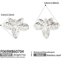F069 steel-tone hammered flower earrings with size and weight specifications