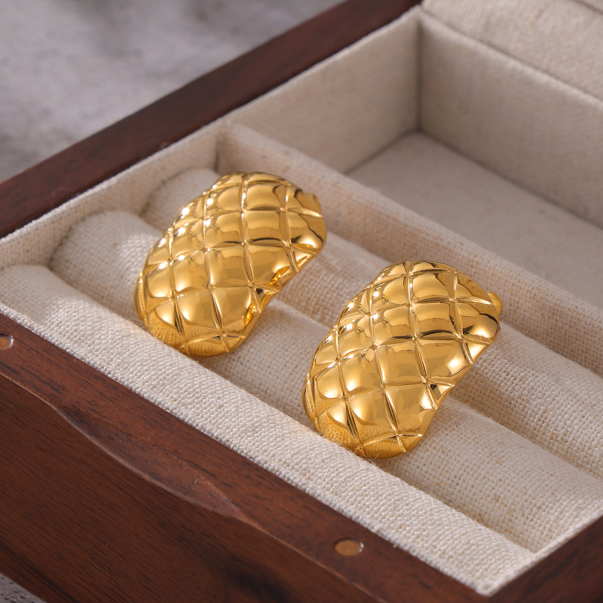 Miduoduo F1368 Earrings - Lifestyle Wearing View 3