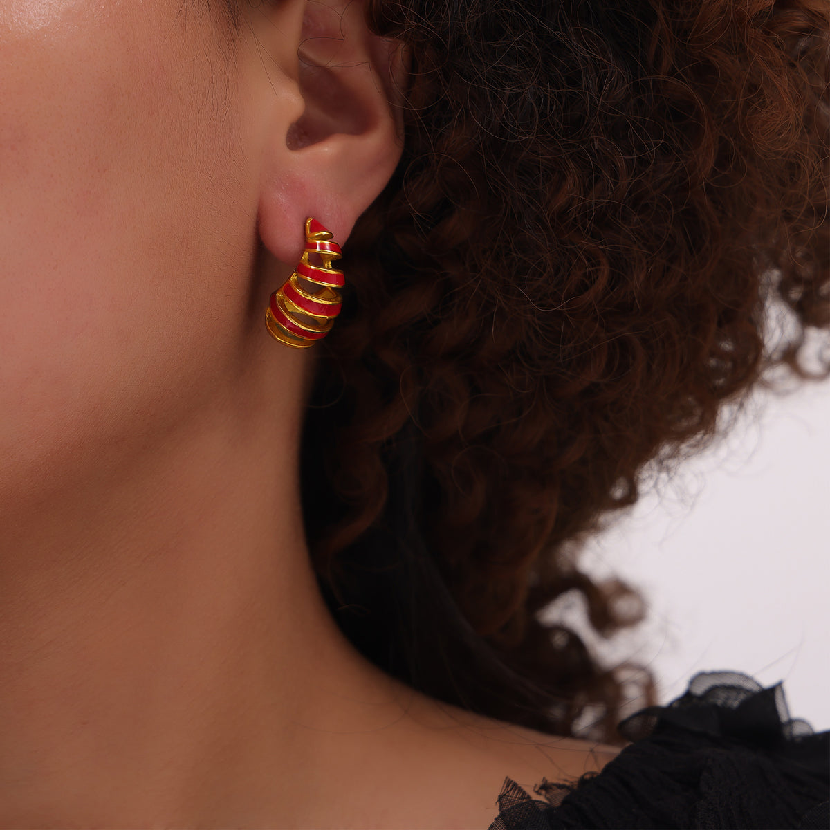 Miduoduo F1433 Earrings - Lifestyle Wearing View 5