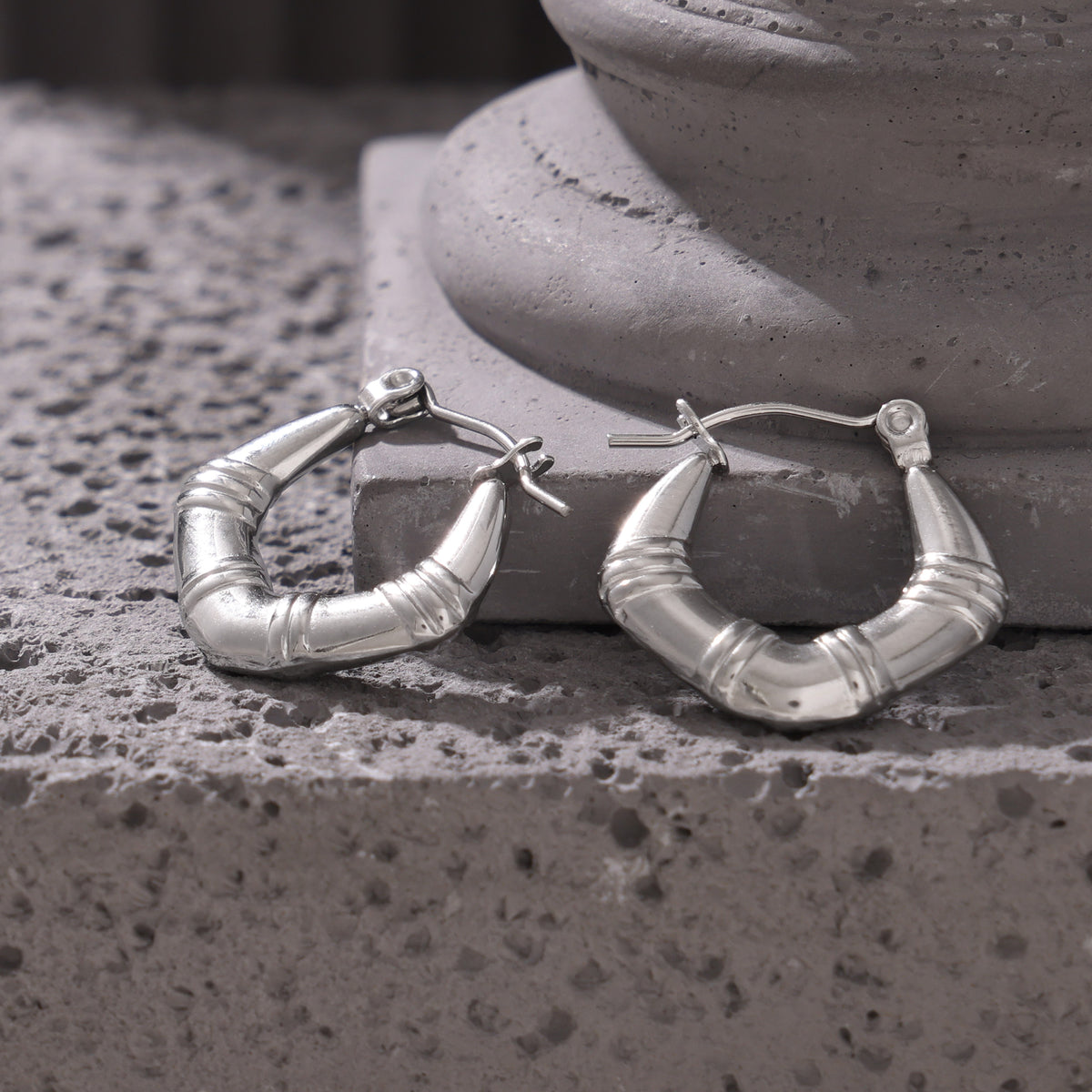 Miduoduo F1540 Earrings - Lifestyle Wearing View 4