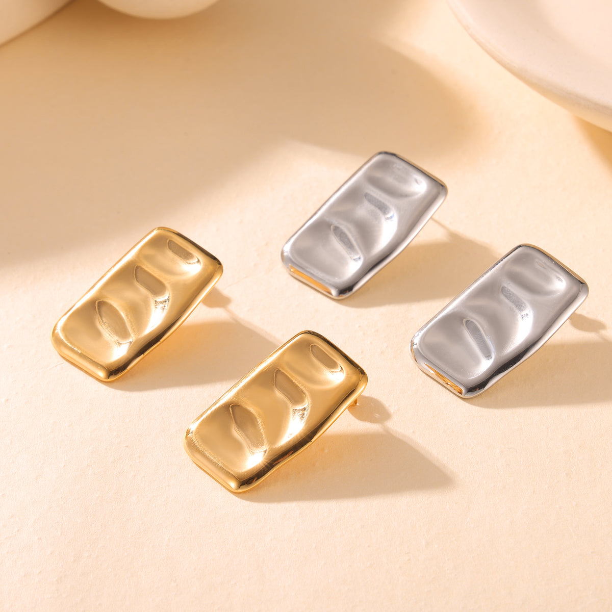 Miduoduo F1559 Earrings - Lifestyle Wearing View 1