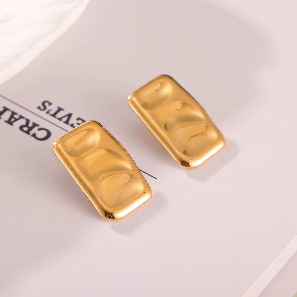Miduoduo F1559 Earrings - Lifestyle Wearing View 4