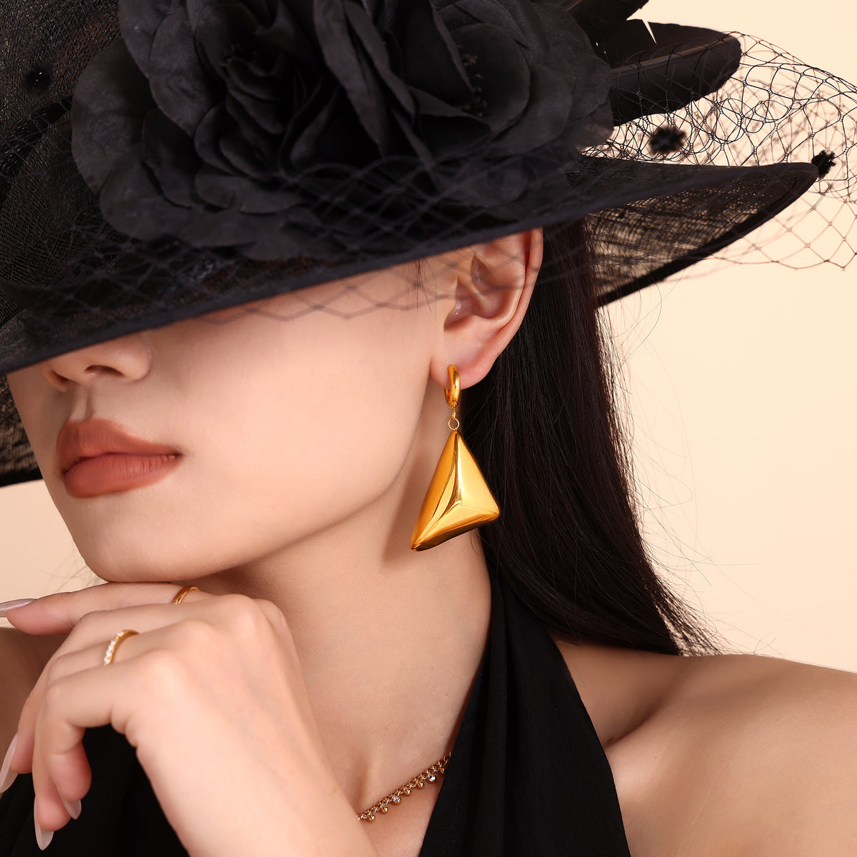 Miduoduo F1624 Earrings - Lifestyle Wearing View 5