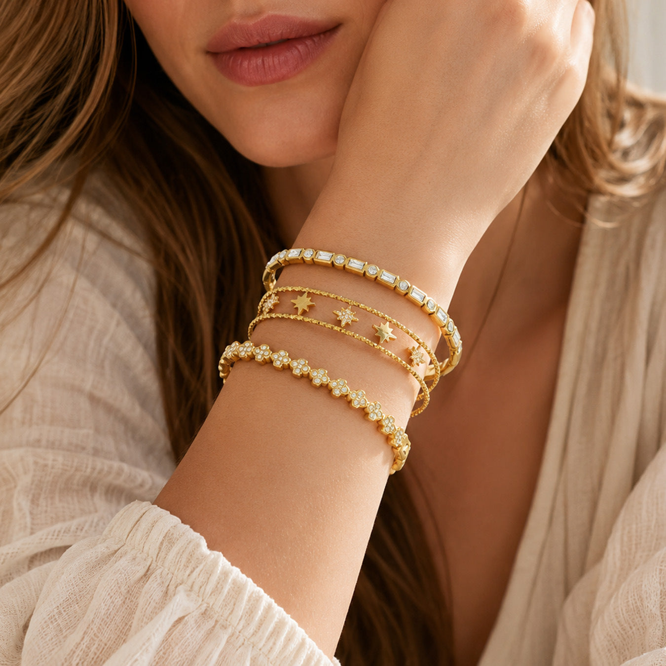 316L Stainless Steel 18K PVD Gold Four-leaf Flower Bracelet made with 316L stainless steel and 18K PVD gold finish for wholesale jewelry buyers - image 12