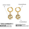 Earrings / Standard / White