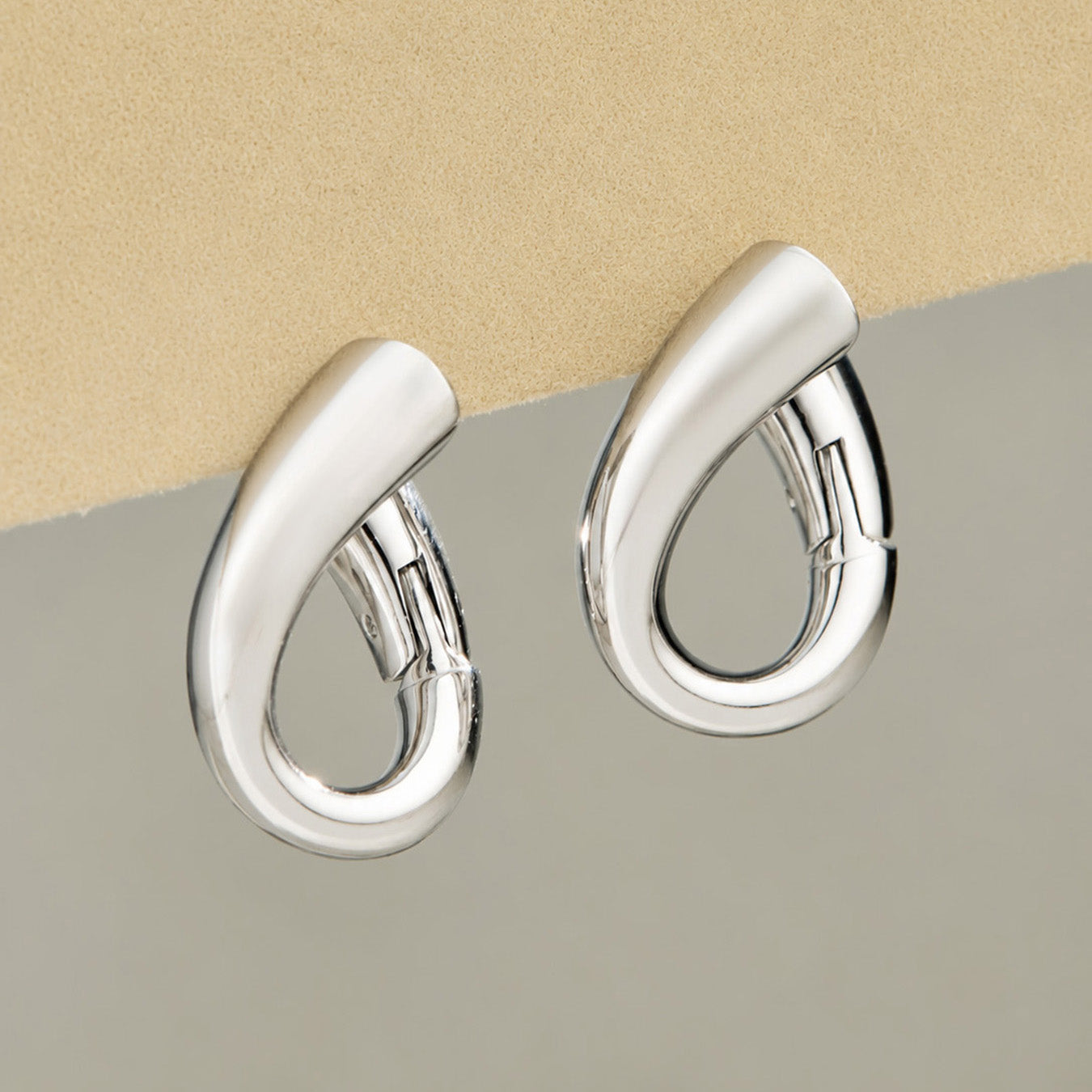 316L Stainless Steel 18K PVD Gold Geometric Hollow Waterdrop Earrings made with 316L stainless steel and 18K PVD gold finish for wholesale jewelry buyers - image 6
