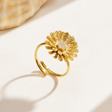 Gold daisy open ring in 316L stainless steel with detailed flower petals and 18K PVD finish