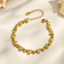Gold hammered heart-link bracelet made from 316L stainless steel