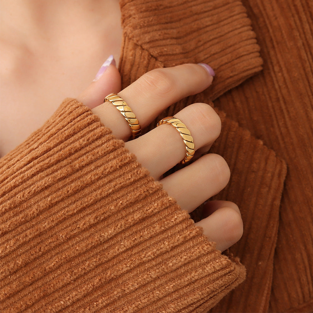 18K gold stainless steel ring worn on hand for minimalist everyday jewelry style