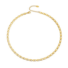 MiduoduoJewelry gold oval link chain necklace in 316L stainless steel on a clean background