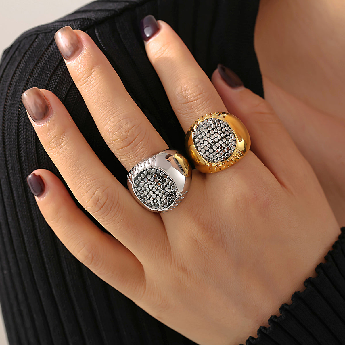 Stainless Steel Oval Rhinestone Statement Ring — product image 3