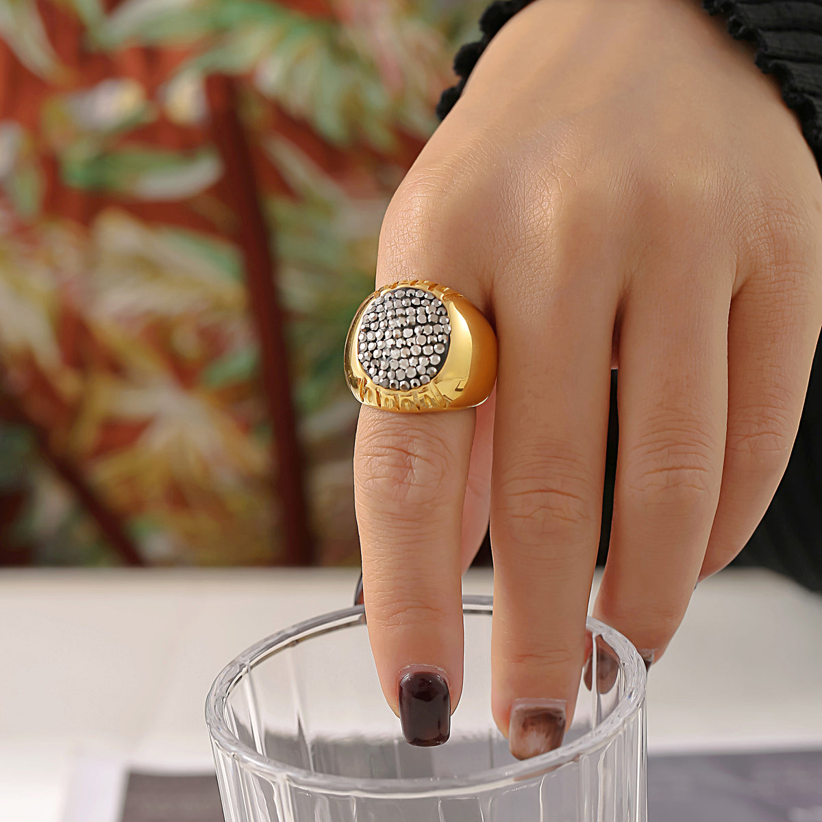 Stainless Steel Oval Rhinestone Statement Ring — product image 5