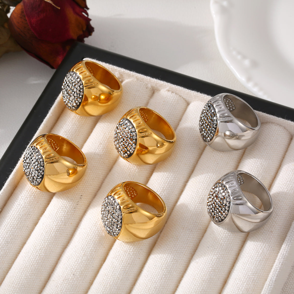 Stainless Steel Oval Rhinestone Statement Ring — product image 9