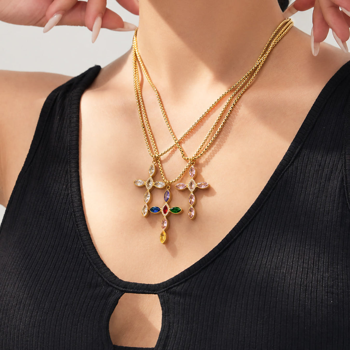 Miduoduo P1936 Cross Pendant Necklace - Multi-Color Layered Wearing Scene View 05