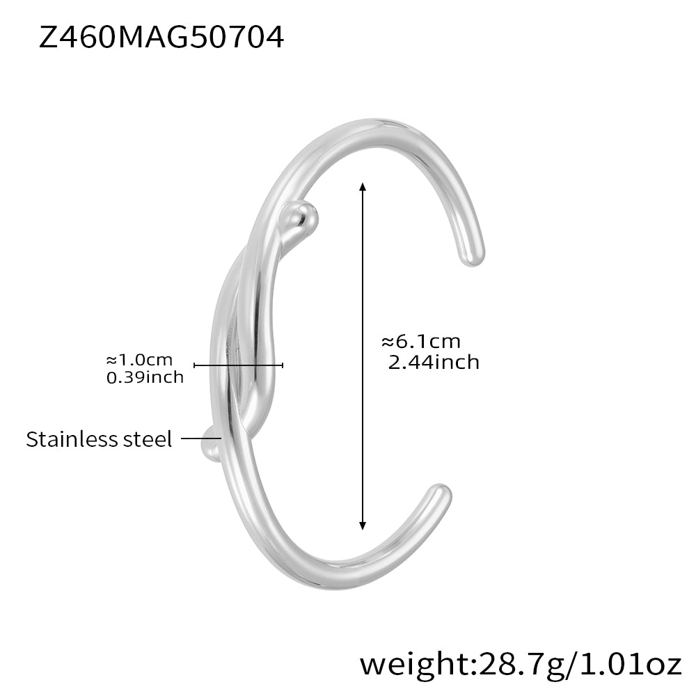 Polished silver stainless steel braided bangle spec view, inner diameter 6.1cm, weight 28.7g
