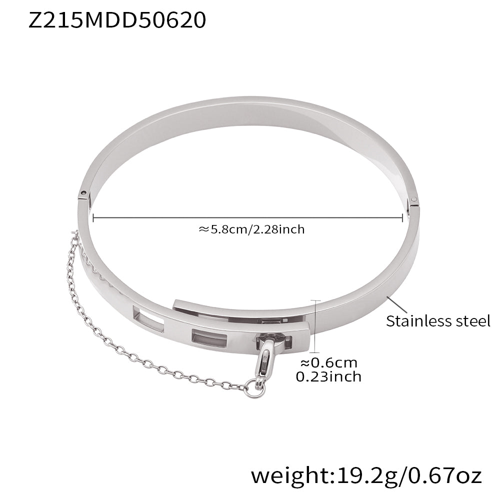 Polished silver stainless steel chain clasp bracelet spec view, inner diameter 5.8cm, weight 19.2g