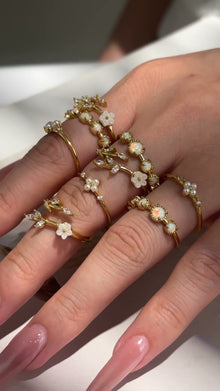 316L Stainless Steel 18K PVD Gold Flower Ring Set