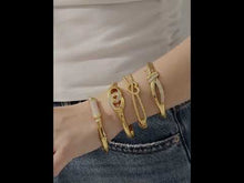 316L Stainless Steel 18K Gold PVD Geometric Heart Clasp Bangle Bracelet