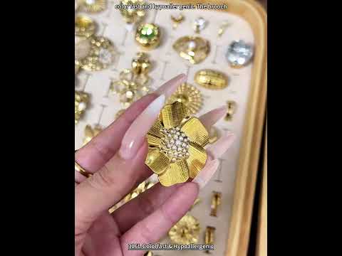 316L Stainless Steel 18K PVD Gold Flower Pearl Statement Ring