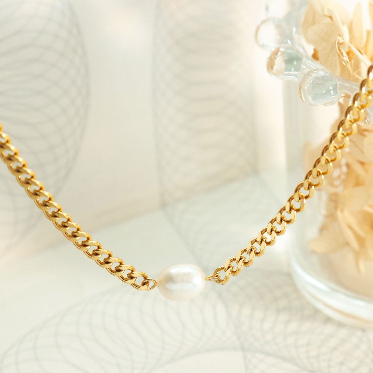 316L Stainless Steel 18K Gold Plated Minimalist Single Pearl Chain Necklace & Earring Set - Image 3