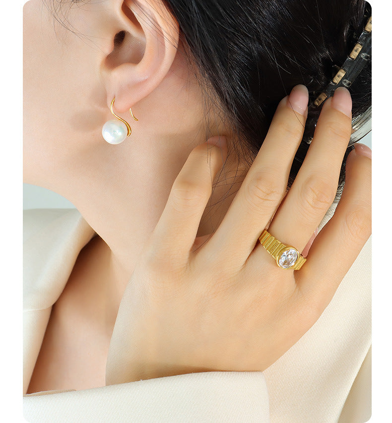 316L Stainless Steel 18K Gold Plated Geometric Faux Pearl Earrings - Image 5