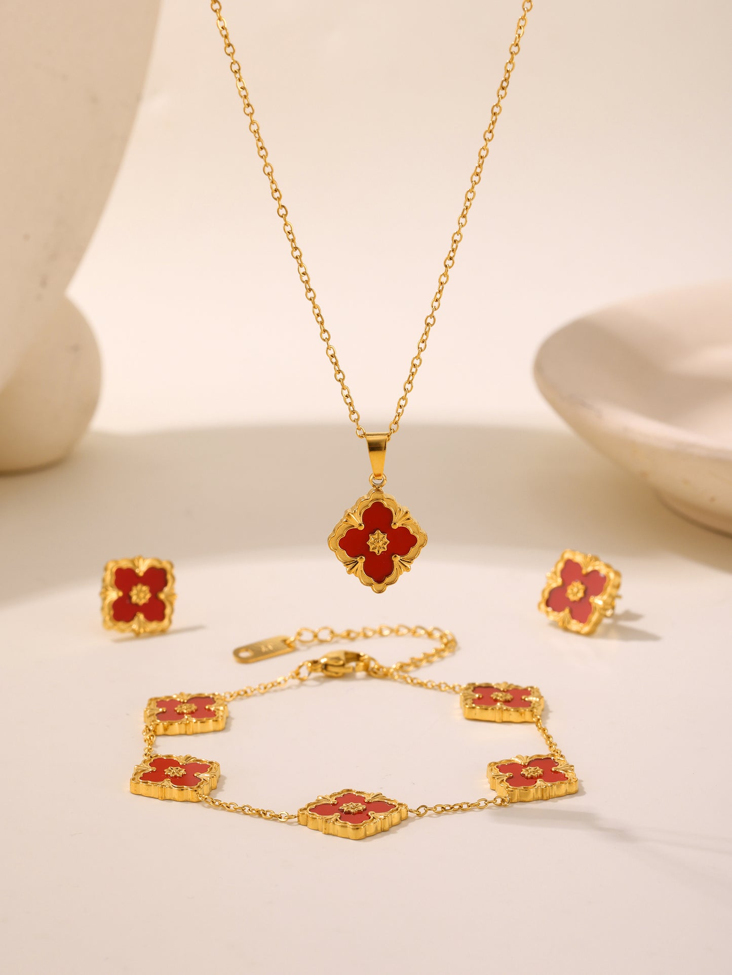 316L Stainless Steel 18K Gold PVD Four-Leaf Clover Flower Jewelry